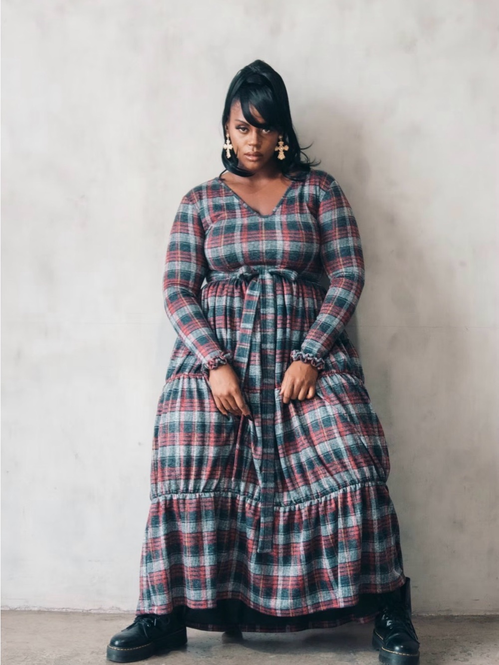 Zelie for She Gray and Green Plaid Tiered V‑Neck Maxi Dress